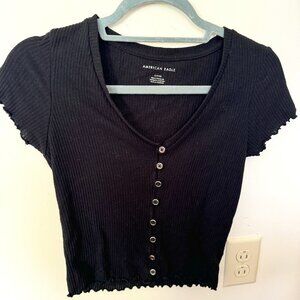American Eagle Women's Black Tshirt